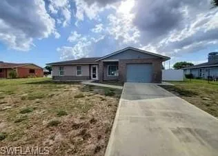 112 Airview Ave, Lehigh Acres, FL 33936 - MLS 224010124 for Sale