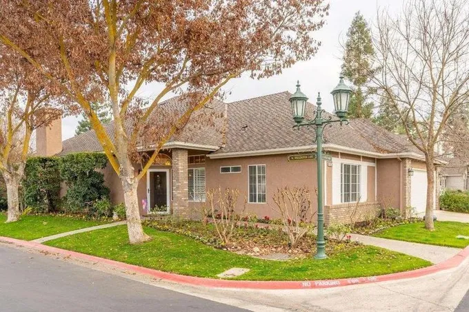 6634 Dover Court N, Fresno, CA 93711  624558819 for Sale