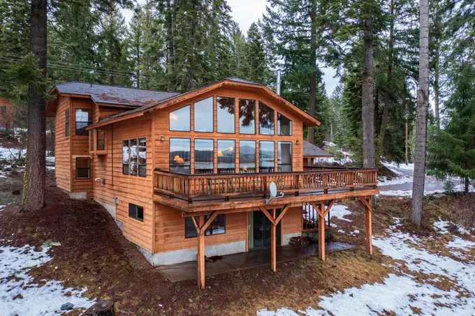 27419 Rocky Point Road, Klamath Falls OR 97601 for Sale