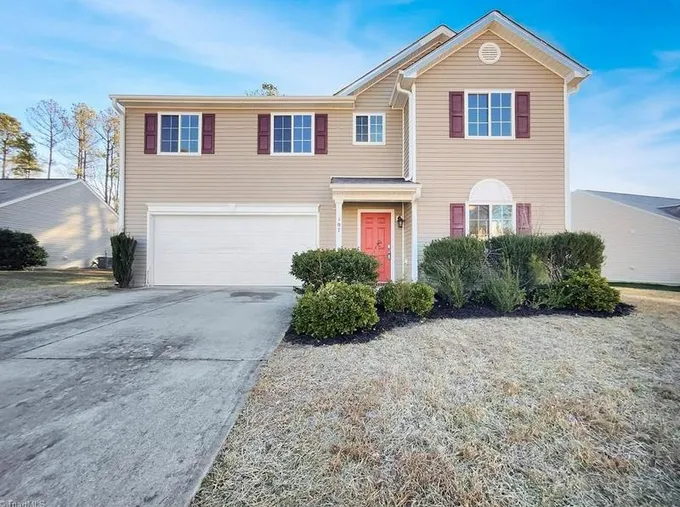 107 Walnut Crossing Dr, Whitsett, NC 27377 - MLS 1130986 for Sale