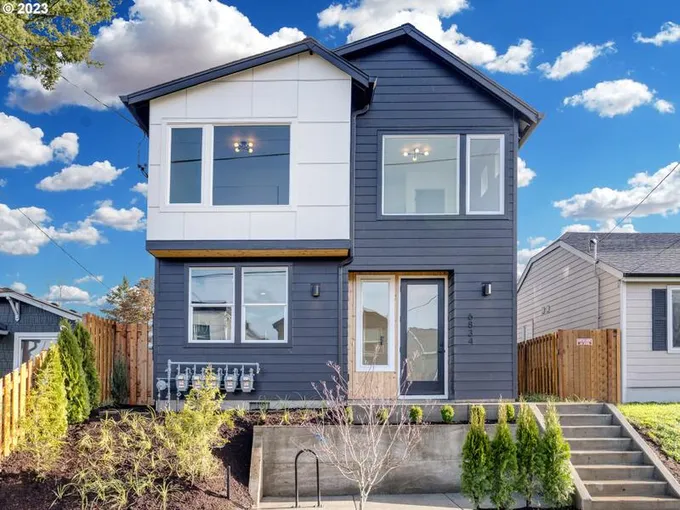 6832 N Montana AVE 2, Portland OR 97217 for Sale