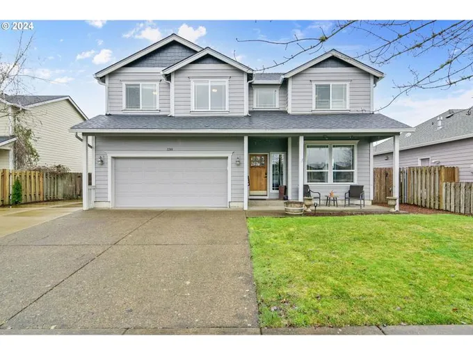 2246 SW REDMOND HILL RD, Mc Minnville OR 97128 for Sale