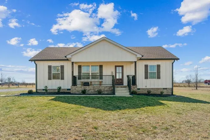 224 PAUL THOMPSON RD, Bethpage, TN 37022 Single Family Residence For Sale  MLS# 2616090
