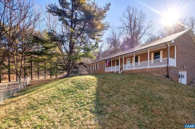 271 Rip Rap Rd, Waynesboro, VA 22980 - MLS 649339 for Sale