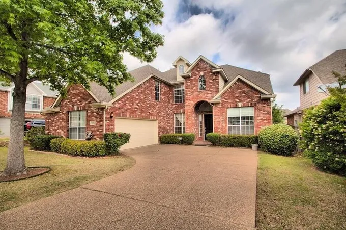 9235 Jasmine Ln, Irving, TX 75063 - MLS 20524918 for Sale