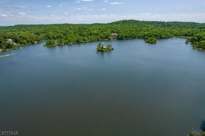 785 West Shore Drive, Butler, NJ 07405 for Sale