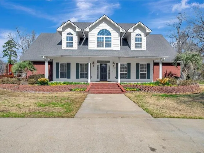 228 White Dove Drive, Lufkin, TX 75901 for Sale