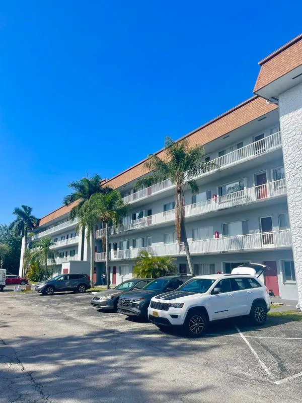 6289 Lear Drive, Unit 108, Lake Worth, FL 33462 for Sale