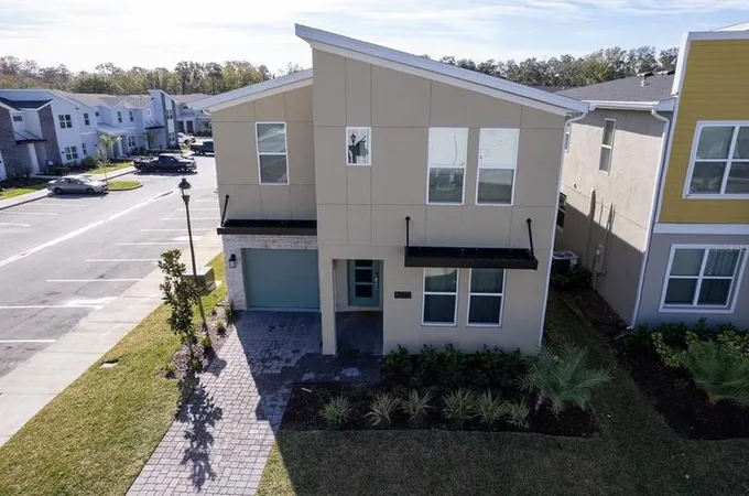 4330 Rhyme St, Kissimmee, FL 34746 - MLS S5098054 for Sale