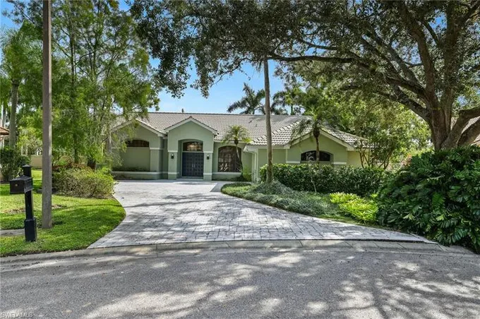11480 Persimmon Court, Fort Myers, FL 33913 for Sale