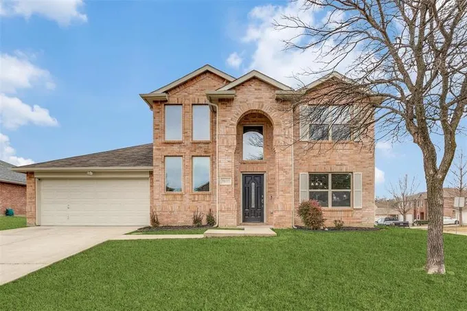 5037 Nautical Ln, Denton, TX 76210 for Sale