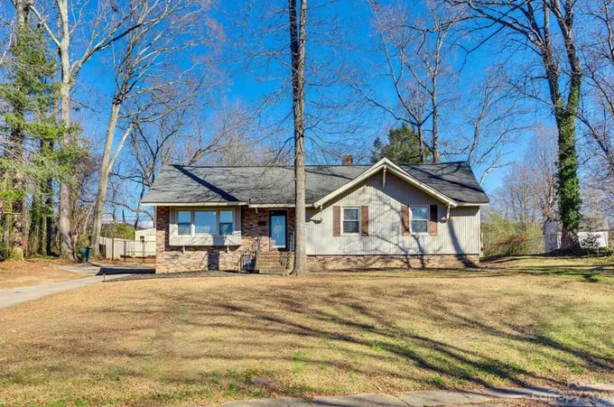 1500 Anthony Dr, Gastonia, NC 28052 - MLS 4104988 for Sale