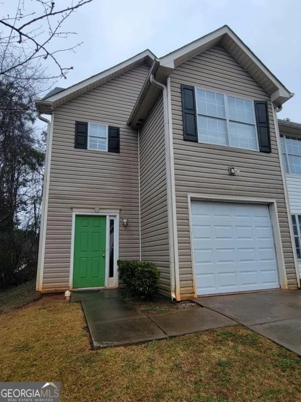 1852 CARRINGTON DR, Griffin, GA 30224 Single Family Residence For Sale  MLS# 10245935