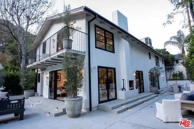 1526 Roscomare, Los Angeles CA 90077 for Sale