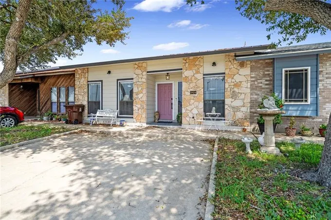 1924 Shelly Street, Kingsville, TX 78363 for Sale