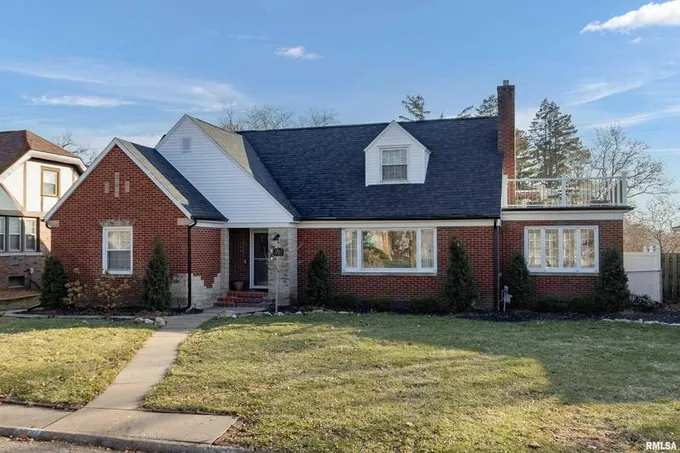 2806 25th Avenue A, Moline, IL 61265  MLS# QC4249945 for Sale