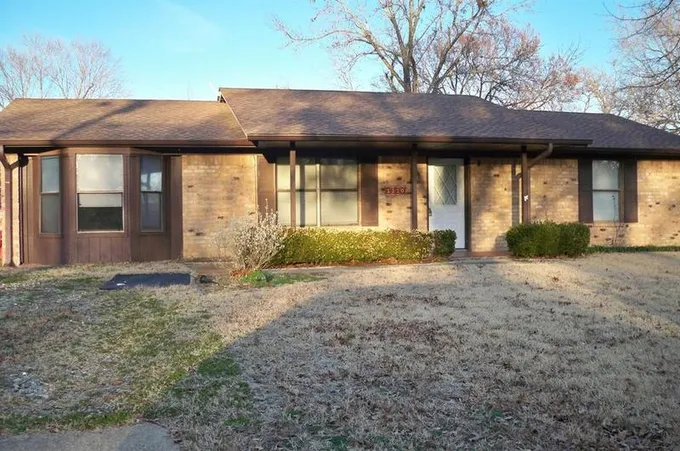 1110 Curry Ln, Canton, TX 75103 for Sale