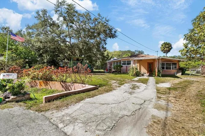 6213 West Foster Avenue South, Tampa, FL 33611 for Sale