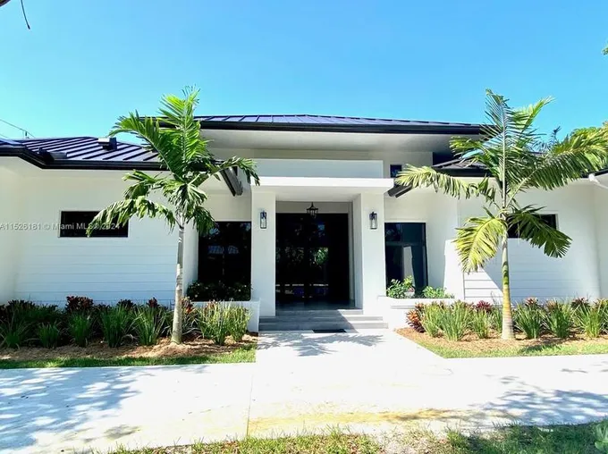 7655 SW 134th St, Pinecrest, FL 33156 - MLS A11526181 for Sale