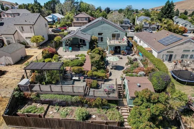 789 Carsten Cir, Benicia, CA 94510 - MLS 324004403 for Sale