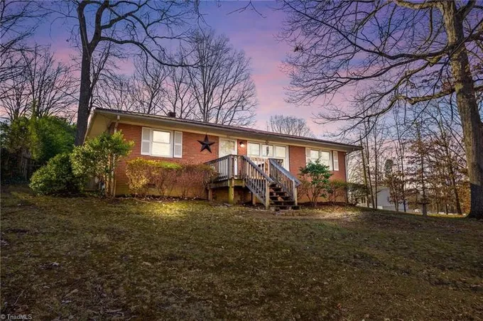 307 North Carolina Avenue, Lexington, NC 27292 for Sale
