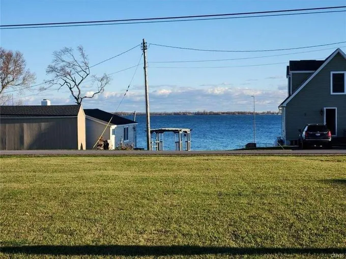 28021 Stony Point rd, Cape Vincent, NY 13618  623382254 for Sale