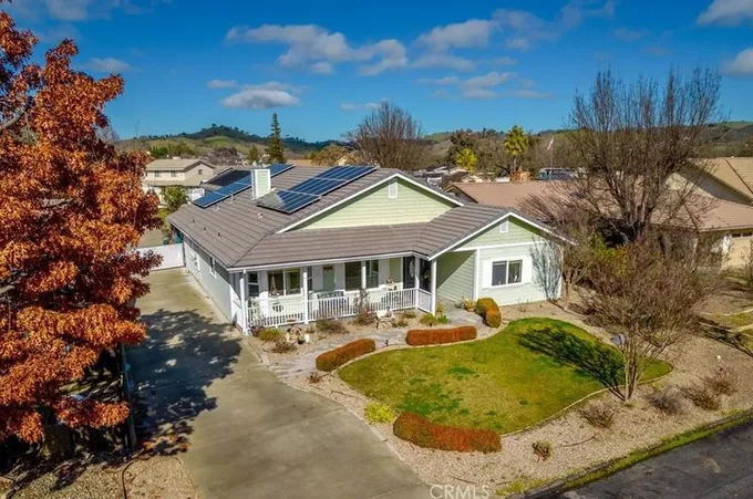 1857 Southfork Pl, Paso Robles, CA 93446 - MLS PI24019080 for Sale