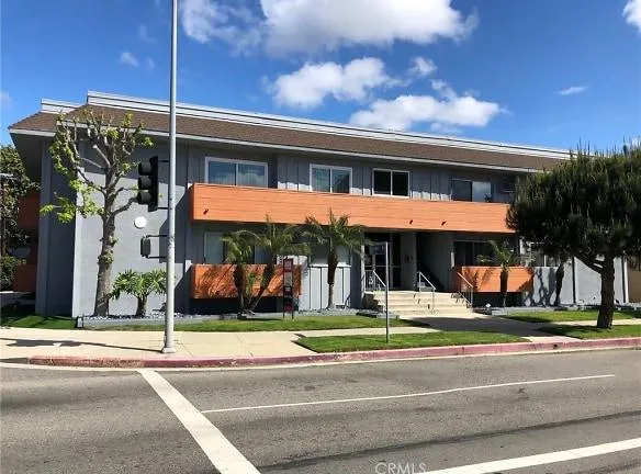 11825 National Blvd #4 - Los Angeles, CA 90064 - Home For Rent