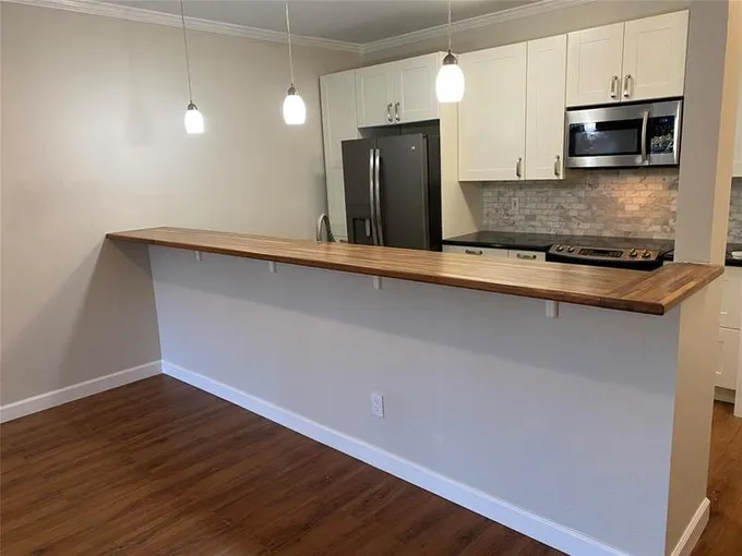 3206 Holly Hall St, Houston, TX 77054 for Sale