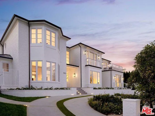 755 Napoli, Pacific Palisades CA 90272 for Sale
