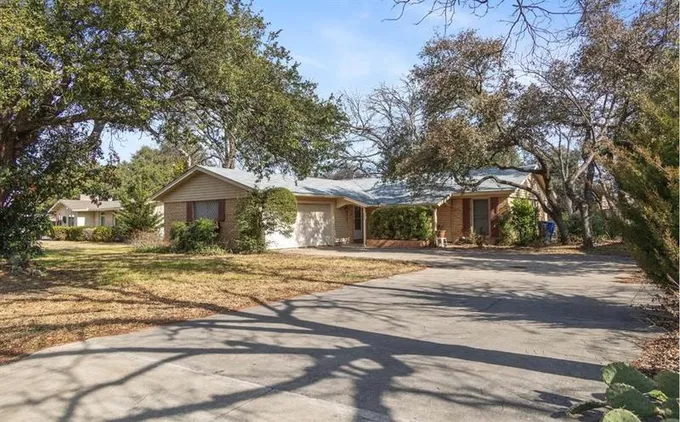 4012 Austin Ave, brownwood, TX 76801 for Sale