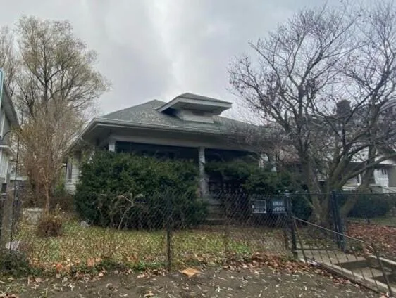 824 N OAKLAND AVE, Indianapolis, IN 46201 Single Family Residence For Sale  MLS# 21960820