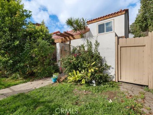 2501 W Sunflower A8, Santa Ana CA 92704 for Sale