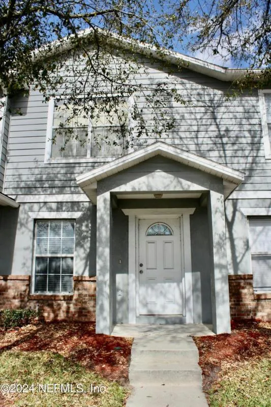 8416 MCGIRTS VILLAGE LN, Jacksonville, FL 32210 Townhouse For Sale  MLS# 2008421