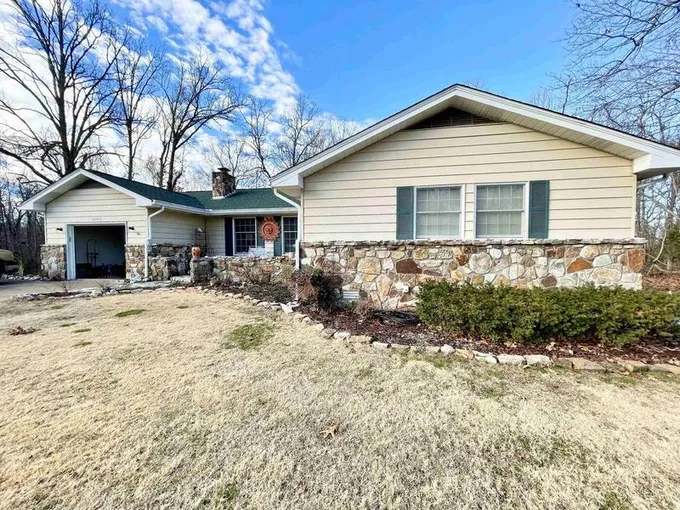 1003 S Little Rock Road, Horseshoe Bend, AR 72512  622052802 for Sale
