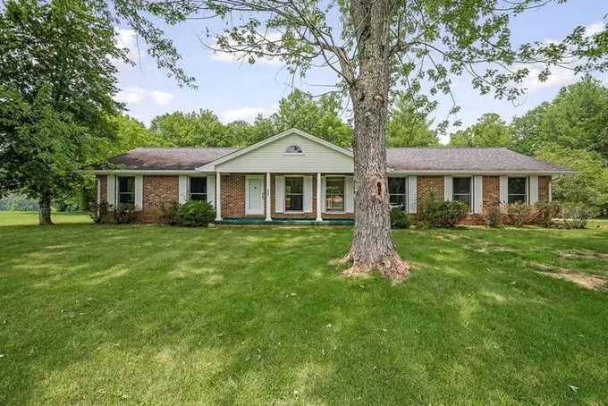 Livingston, Overton County, TN House for sale Property ID: 416793332