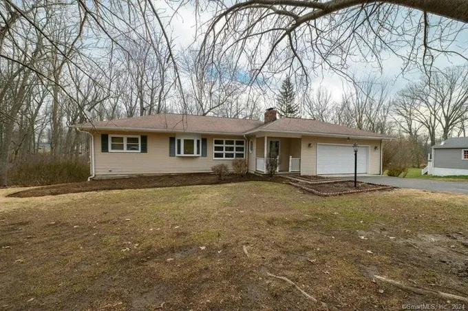 477 GRACE TRL, Orange, CT 06477 Single Family Residence For Sale  MLS# 170610416