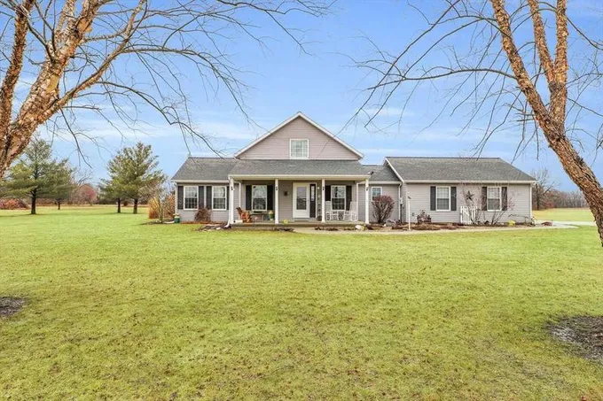 498 County Road 2675 N, Mahomet, IL 61853  624340599 for Sale
