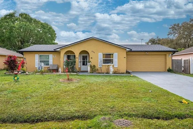 825 SAN PEDRO COURT, KISSIMMEE, FL 34758  624469706 for Sale