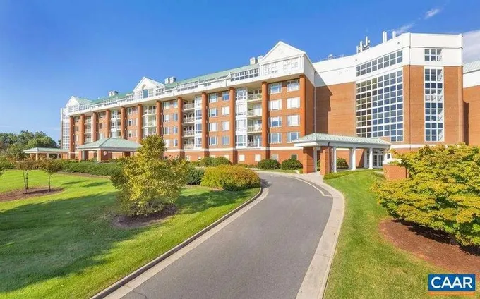 500 CRESTWOOD DR 2108, CHARLOTTESVILLE, VA 22903  622202317 for Sale