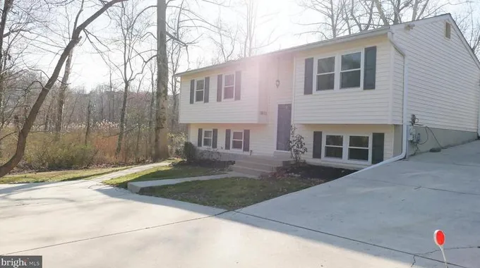 3813 Oak St, North Beach, MD 20714 - MLS MDCA2014302 for Rent