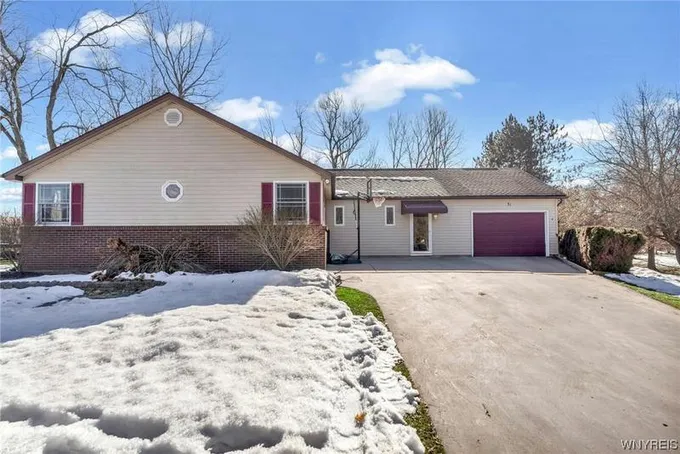 31 FERNOTT DR, Lancaster, NY 14086 Single Family Residence For Sale  MLS# B1520108
