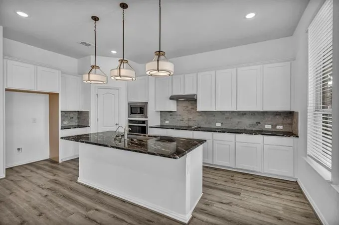 1209 Morning View Rd, Georgetown, TX 78628 for Sale