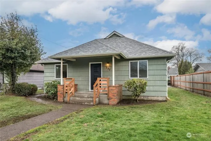 537 15TH AVE, Longview, WA 98632 Single Family Residence For Sale  MLS# 2194218