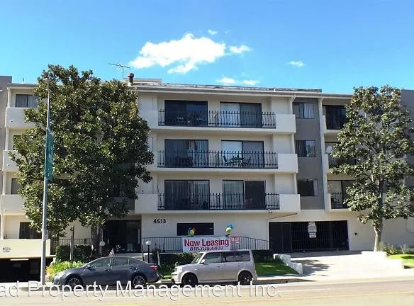 4513 Woodman Ave - Los Angeles, CA 91423 - Home For Rent