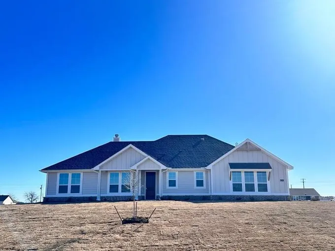 138 Pampas Ct, Decatur, TX 76078 for Sale