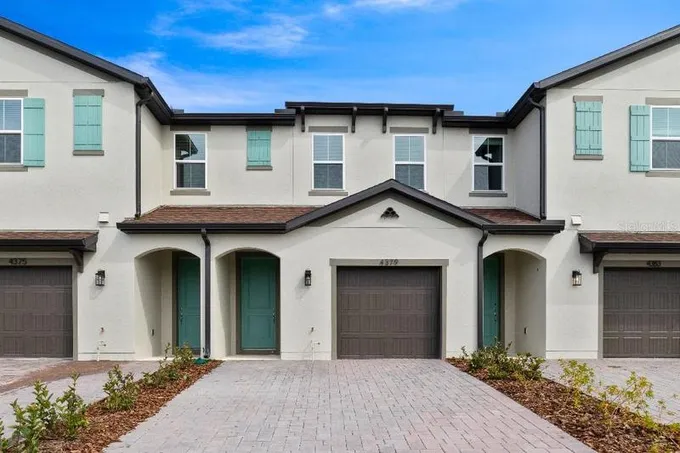 4379 Creek Cv Lane, Kissimmee, FL 34744 for Sale