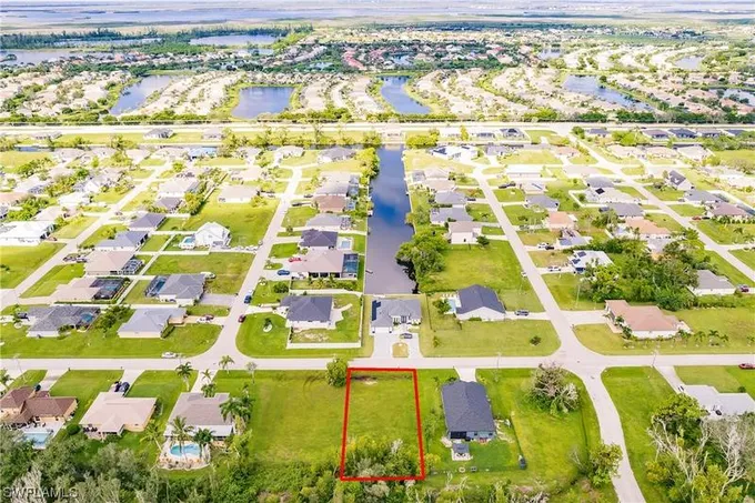 1911 Southwest 22nd Court, Cape Coral, FL 33991 for Sale