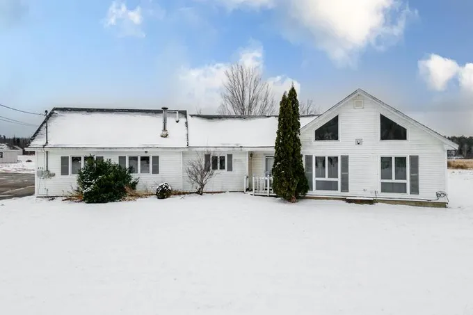 496 Lebanon Road, Winterport ME 04496 for Sale