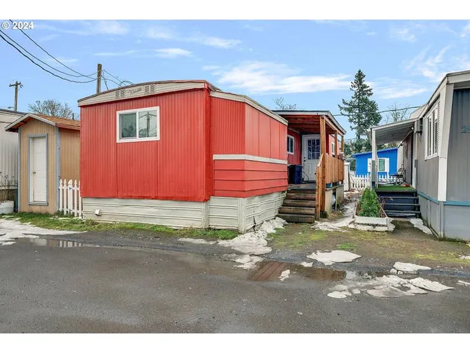 12726 SE DIVISION ST 28, Portland OR 97236 for Sale